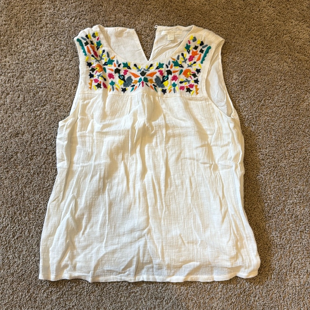 EUC Flowly embroidered Gauze tank. Size XL. Lined